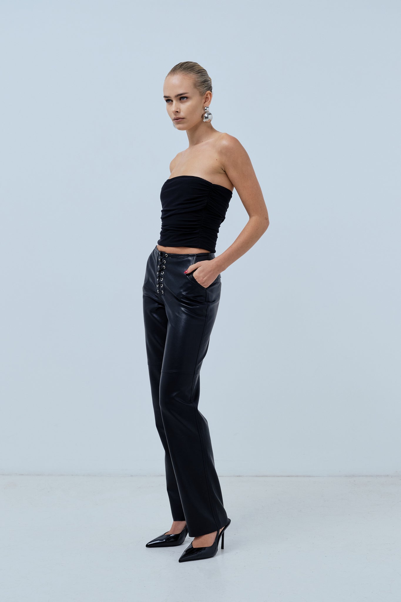 Vega Pants - Black